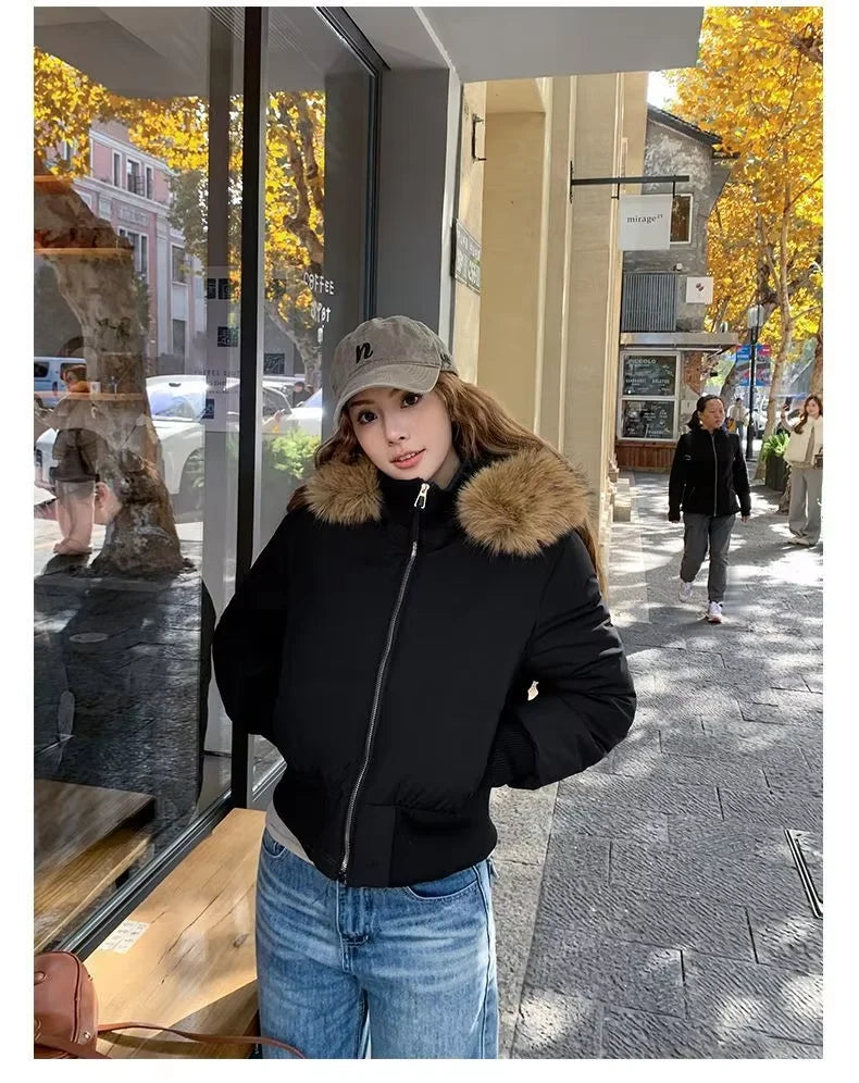 2026 Small Waist Short Cotton Clothes Large Fur Collar Heavy Industry Design Waist Slimming Versatile Fashionable Cotton Clothes
