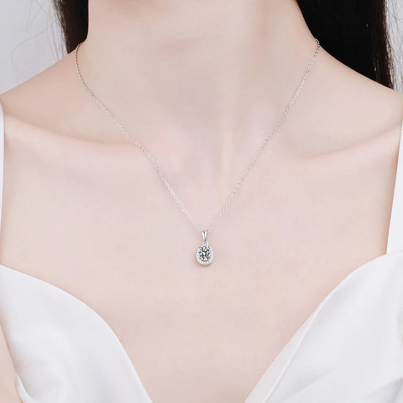 NeeTim Oval Cut Moissanite Necklace Pendant s925 Sterling Silver Necklace Box Chain Necklace Gift for Women Girl Wedding Jewelry