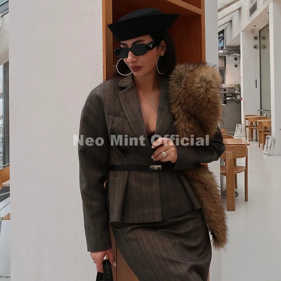 Neo Mint Luxury Brand Fashion Faux Raccoon Fur Collar Shawl Scarf Women Winter Fuzzy Plush Stole Neck Cover Wrap Accessory Women
