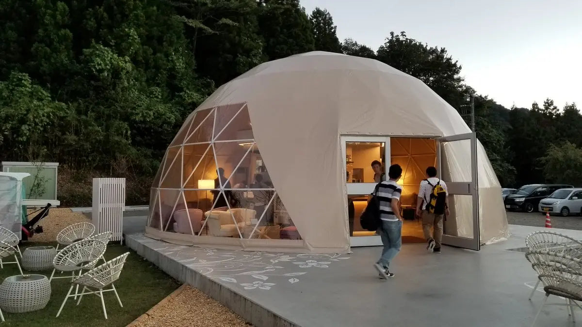 Geodesic Dome Tent 4 Season Waterproof Camping Tent Luxury Glamping Dome Tent PVC Bubble Windproof Garden Outdoor Shelter
