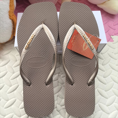New Brand Flip-flops for 2026 Rubber Flip-flops Rubber Soft and Comfortable Travel Slippers Indoor and Outdoor Anti-slip Shoes
