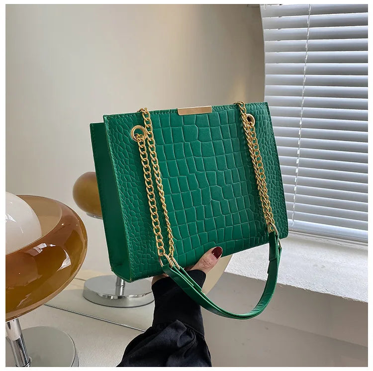 2026 Fashion Luxury Female Crossbody Bags for Women Designer Shoulder Bag Chain Solid Color Messenger Bag Handbags