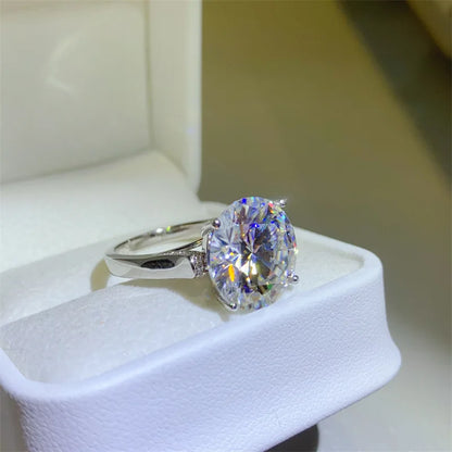 Classic Moissanite PT950 Platinum 10 Carat Luxurious Oval Ring for Women, durable structure and long-lasting brilliant luster