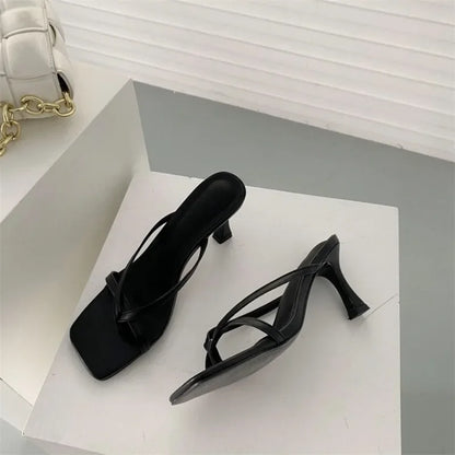 Thin Pumps Peach Shoes 2025 Slippers Runway Toe Loop Sandals Celebrity Slides Women Candy High Heels Club Ring Flip Flop