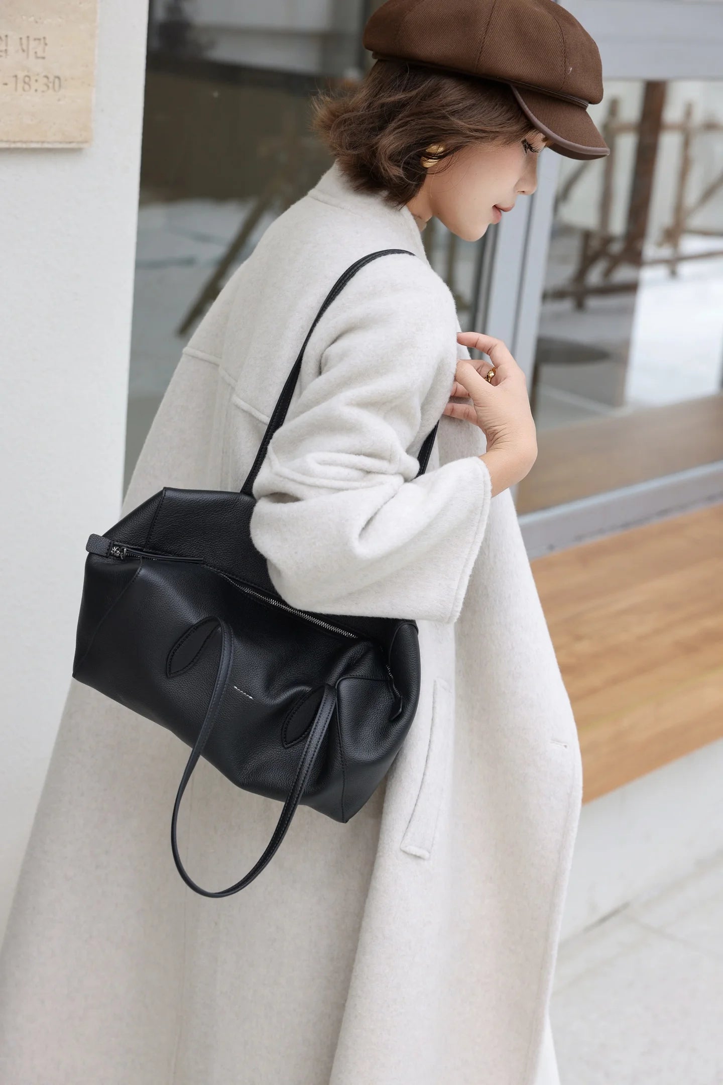Genuine Grade Leather Women's Shoulder Bag Luxury Designer Brand Ladies Soft Cowhide Large Tote for Woman Ladies Bowling Bag New