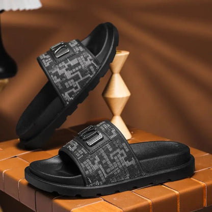 Summer 2026 Large Size Luxury Buckle Trendy Full Face Bread Slippers Retro Casual Beach Slippers Comfortable Roman Style Sandals