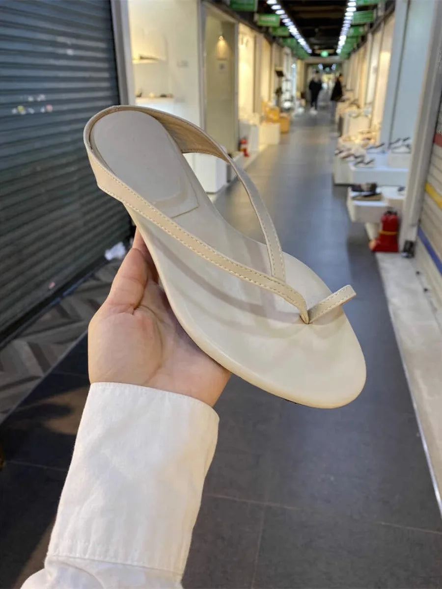 Women's Minimalist Thin Strap Sandals 2026 New Summer Flip Flops Elegant Clip Toe Flat Slides Casual Beach Shoes for Ladies