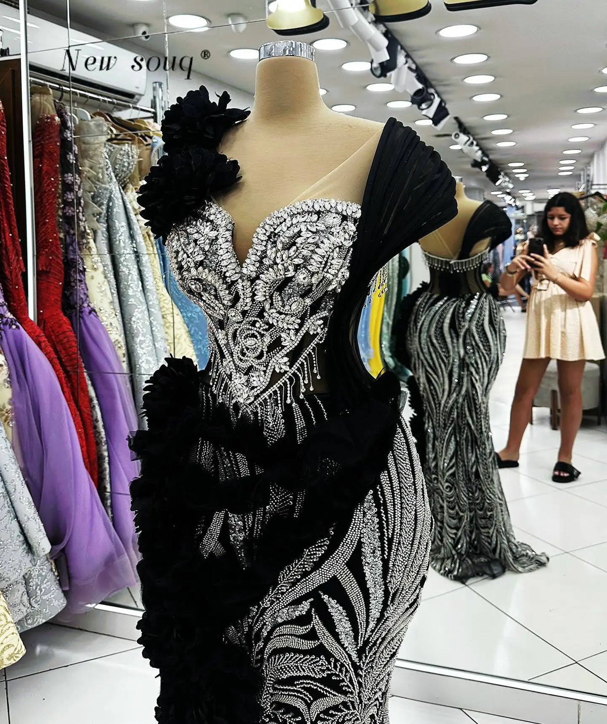 High Fashion Black Long Evening Dresses Customized Crystals Flowers Elegant Party Dress Formal Arabic Wedding Prom Gowns