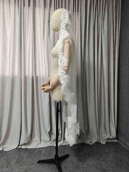 Customized Mantilla Veil with Eyelash Lace, Single Tier 1m/1.5m/2m Wedding Veil with Hidden Comb, Eyelash Lace Ivory Bridal Veil