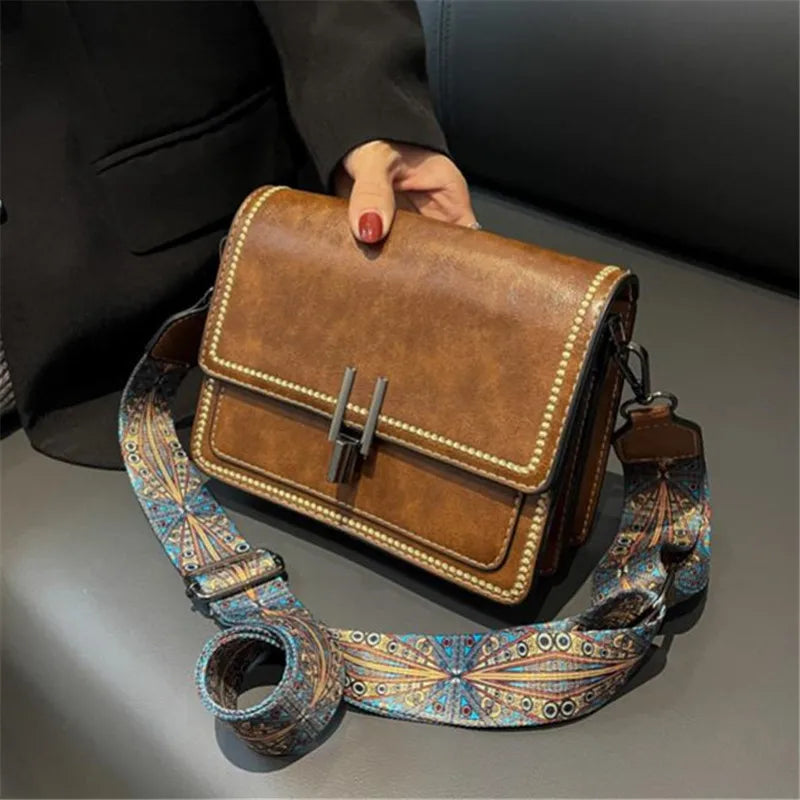 Mini Cross-Body Bags for Women, Adjustable Strap, Small Square Design Purse, Fashion Shoulder Bag, New Designer Mini Leather Bag
