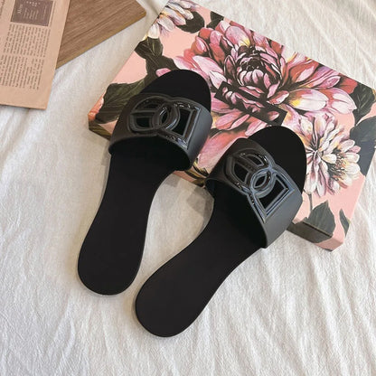 2026 Summer New Women's Flat Non Slip Flip Flops Casual Versatile Outdoor Beach Thong Slippers