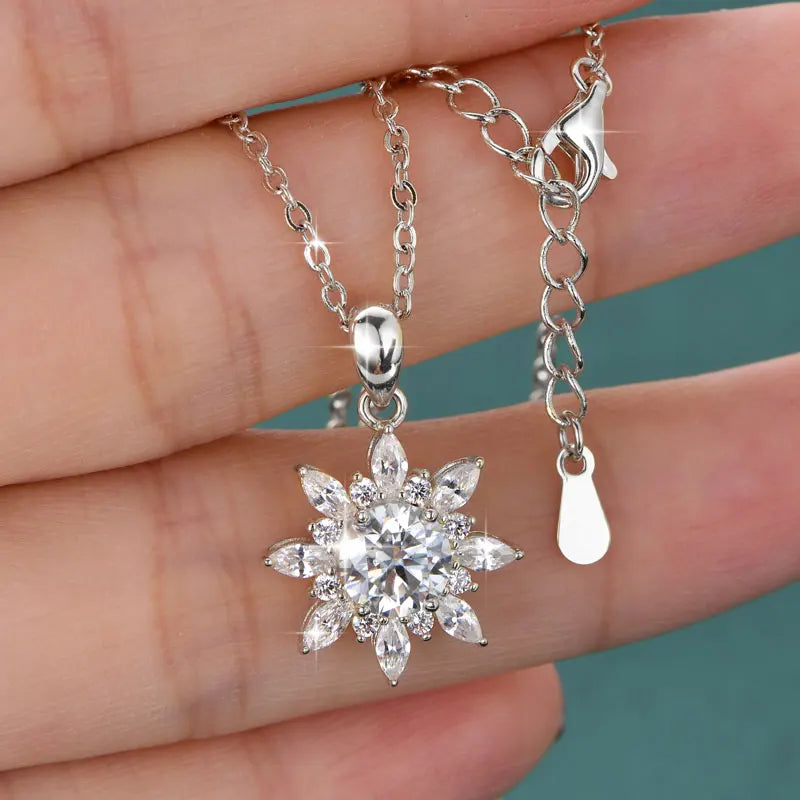 Lnngy Exquisite Sunflower Pendant Necklace Certificated 8MM Moissanite Diamond Necklaces for Women Timeless Style Jewelry
