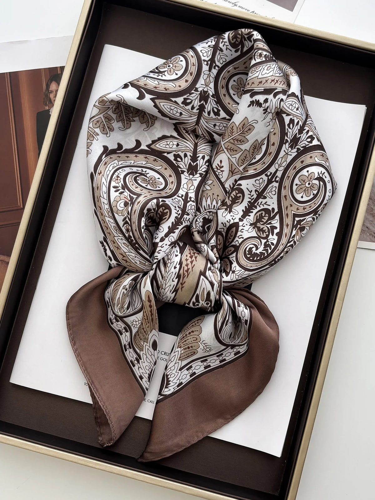 2026 New Elegant Fashion 70X70cm Printed Women's Scarf Silk Scarf Square Shawl Decorative Headband Neck Luxury Design Bandana