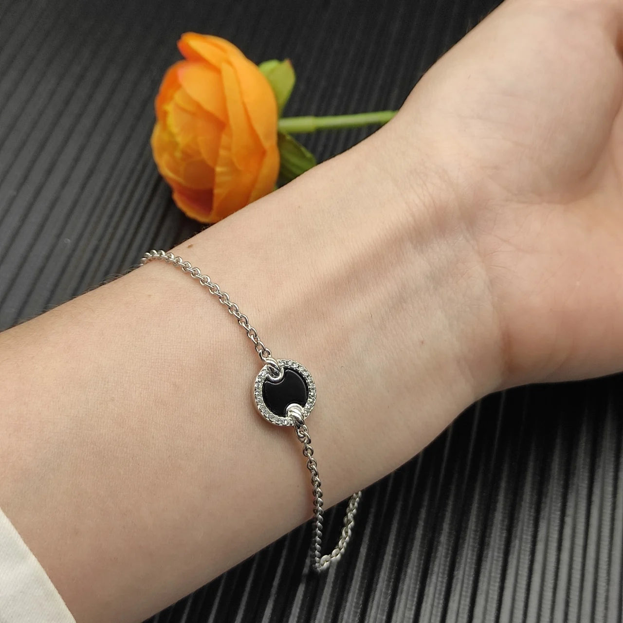 2026 New DY High Quality Bracelets Collection Luxury Trend Jewelry Gift Simple Fashion Design Suitable for Both Men and Women 2