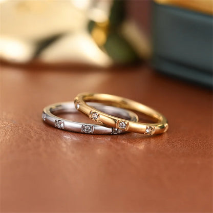 Women's Gold Ring 2mm Thin Silver Color Titanium Stainless Steel Crystal Wedding Rings for Woman Girl Elegant Jewelry Anello