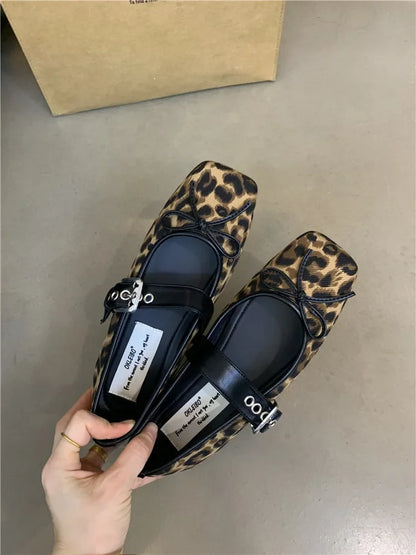 Women's Square Toe Shoes New Luxury Bow Flats Ladies Ballet Silver Belt Buckle Footwear Elegant Fashion Mary Jane Shoes Zapatos