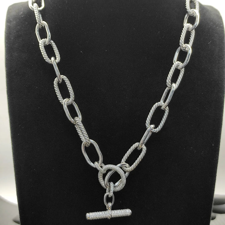 2026 New High Quality DY Necklaces Collection Simple and Elegant Perfect for Any Occasion Suitable for Both Men and Women 3