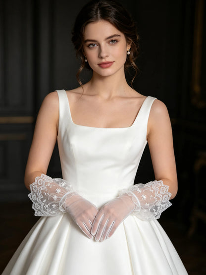 WG235 Ladies Vintage Lace Bridal Gloves White Elegant Photography Evening Wedding Dress Accessories