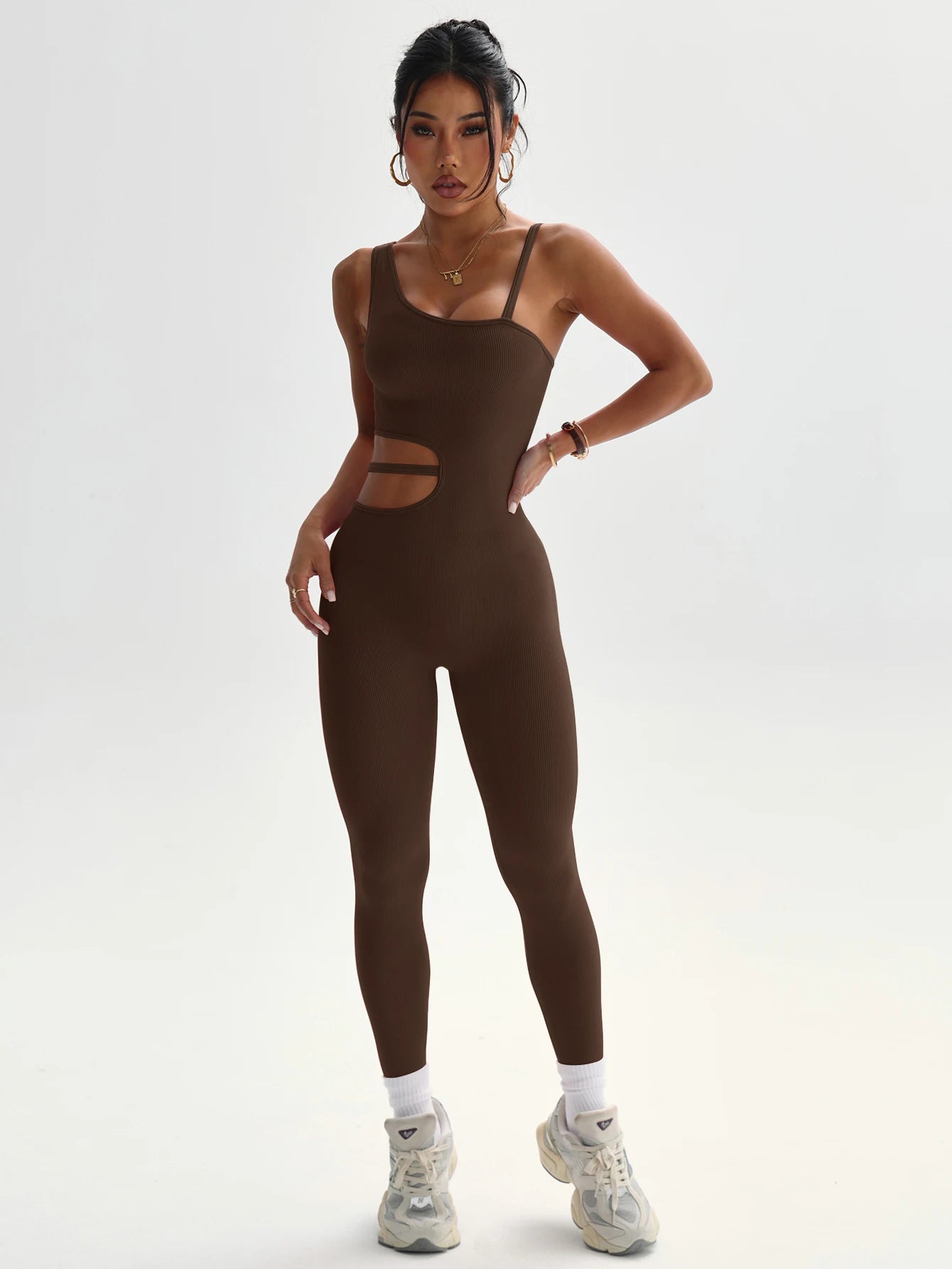 Beautiful back design, sexy one-piece yoga leggings, suitable for women's breathable quick-dry sports bodysuits
