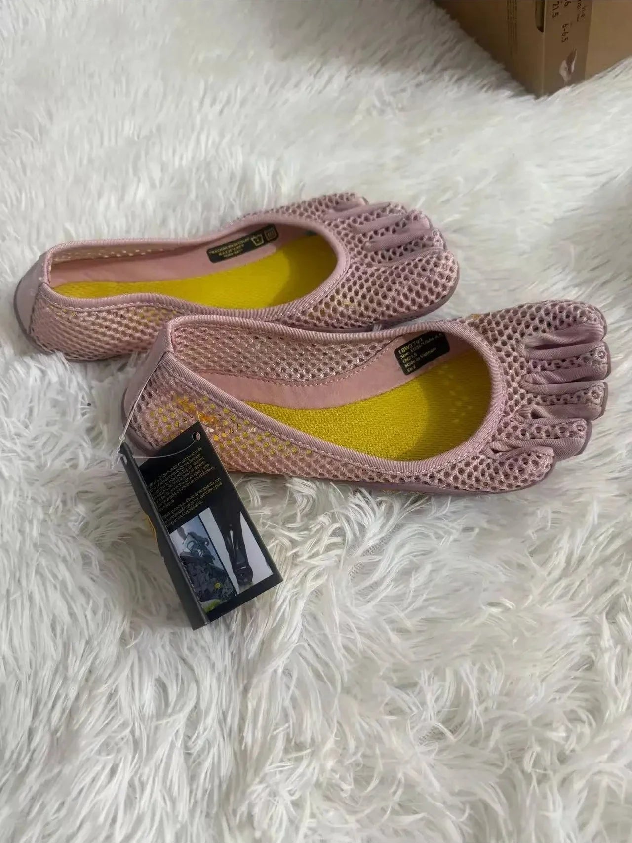 Latest Five-finger Shoes Women's Indoor Yoga Pilates Barefoot Comprehensive Training Non-slip Fitness Shoes in Box Fast Shipping