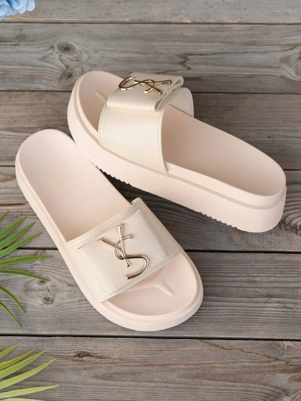 Slippers Luxury Shoes Women Platform Design Slides Fashion Letters Ladies Shoes Casual Slipper Outside Non-slip Slippers Sandals