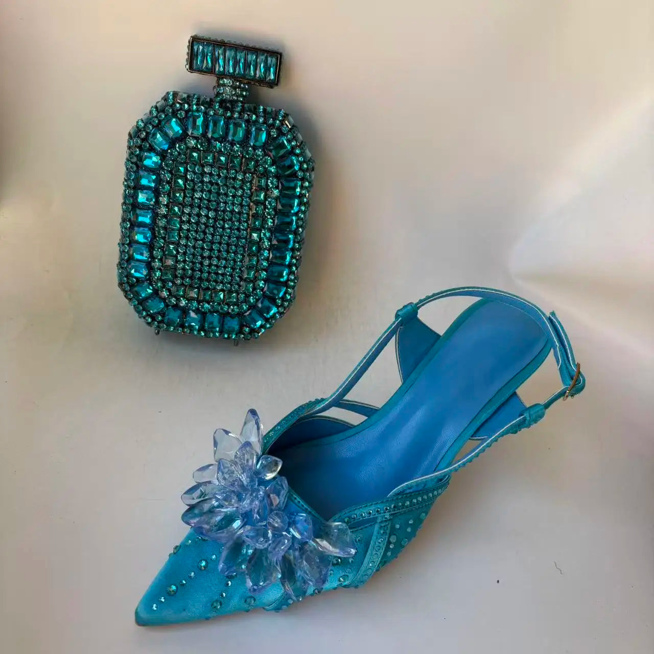 Insightlink Latest Shoes Women Luxury Rhinestone Crystal Pumps 2024 New Fashion Slippers Sandals Party Low Heels Elegant Italian
