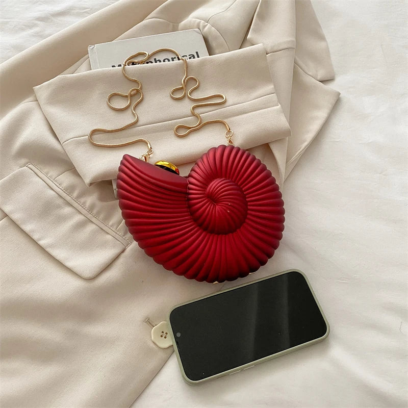Fashion Lipstick Bag Ladies Gold Conch Dinner Bag High Quality Acrylic Super Mini Crossbody Bag Women Cute Fun Creative Handbag