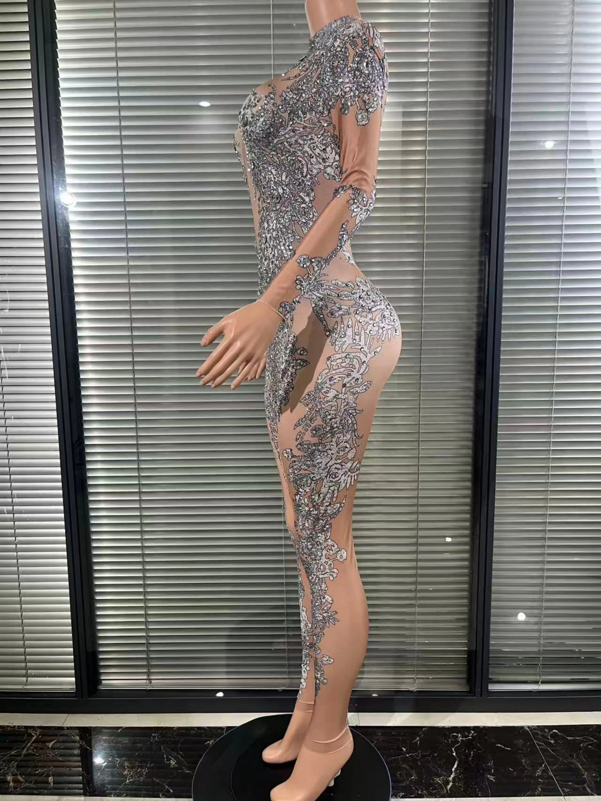 Sexy Luxury Fashion Long Sleeves Diamond Rompers Club Dance Stage Costumes Sexy Party Playsuits Women Rhinestones Jumpsuits