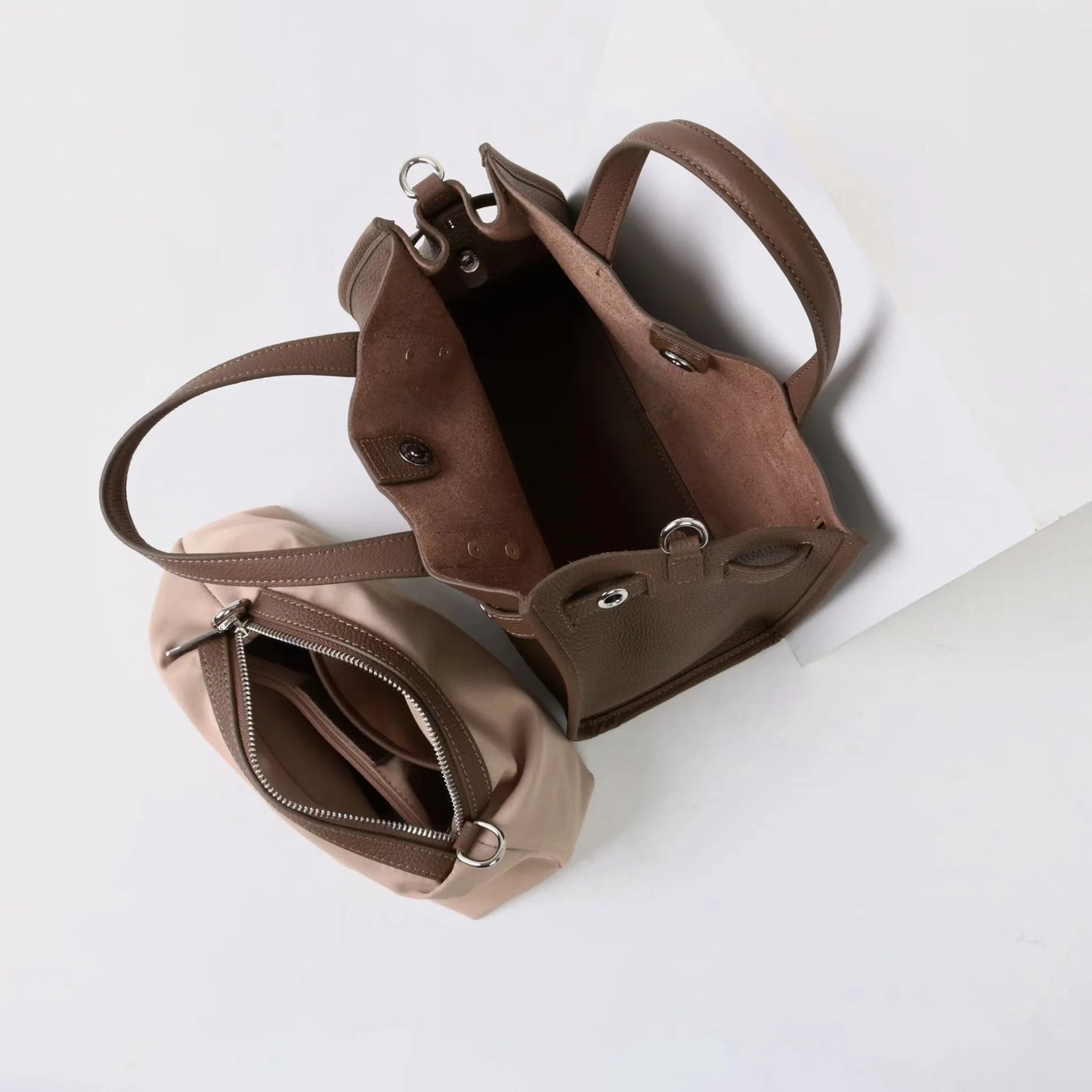 2026 Top grade Women's Genuine Leather Bag High Quality Casual Versatile Handbags Female Shoulder Bags Commute Totes Coffee
