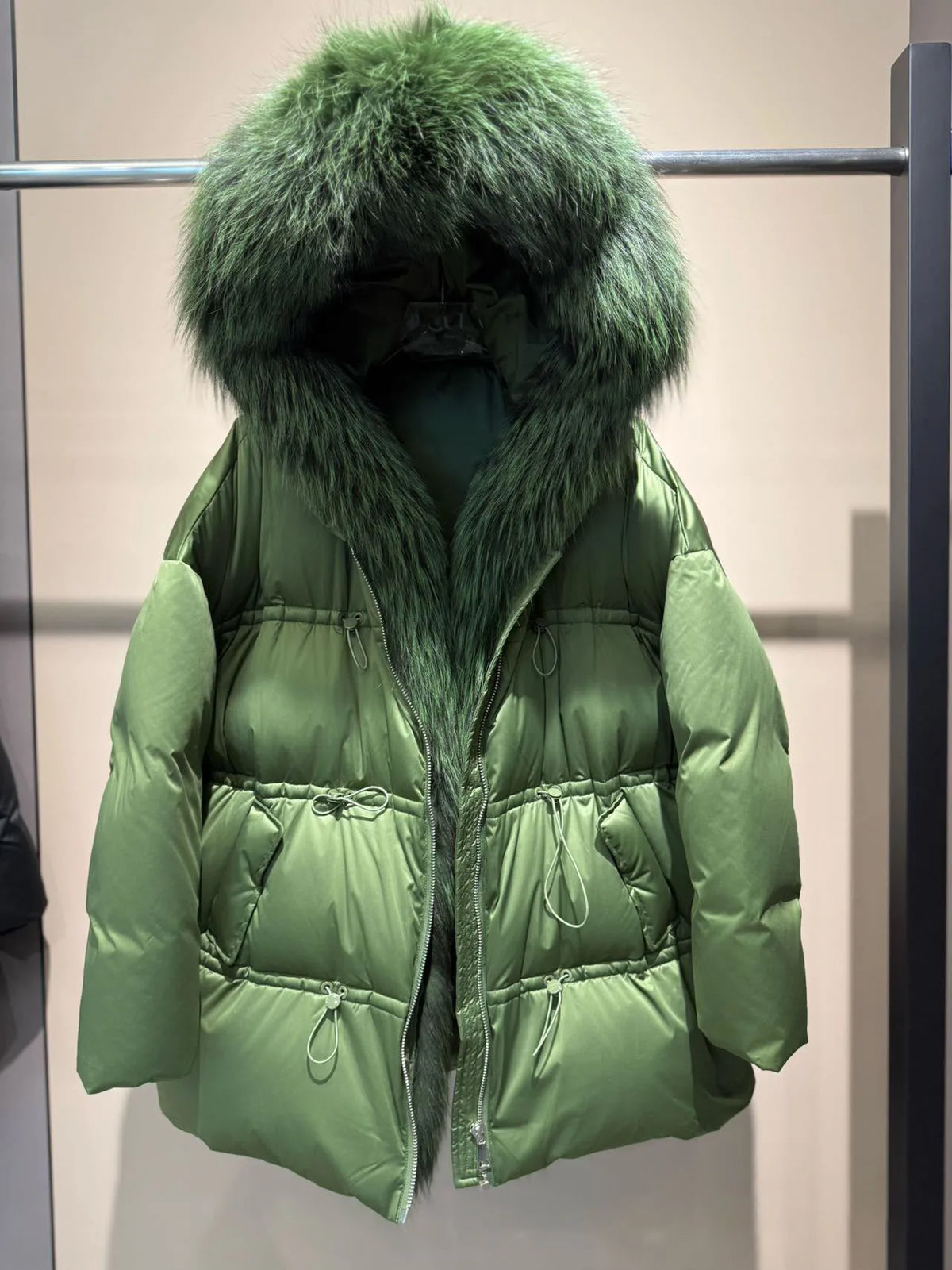 Winter New Arrival Women's Long down Jacket withLargeFox Fur Collar Fashionable Waist-Cinching Drawstring Loose Goose down Coat