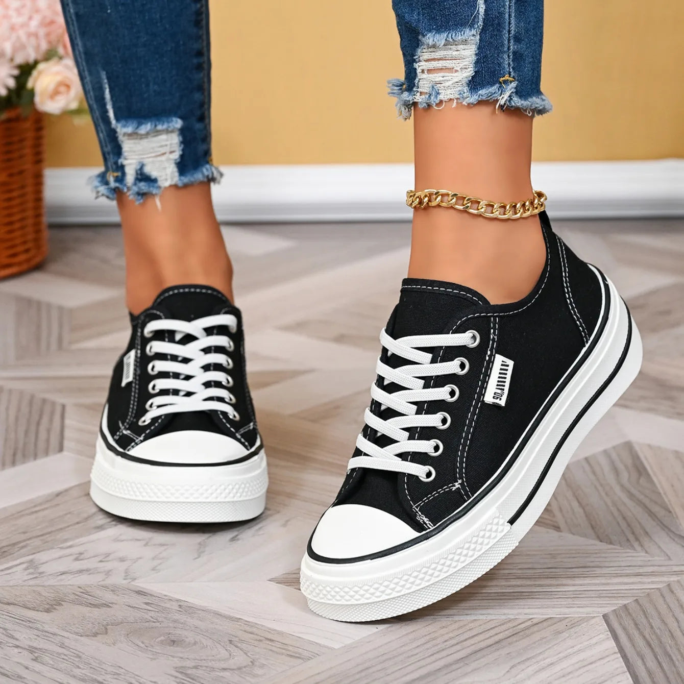 Fashion Candy Color New Casual Women's Sneakers 2026 New Solid Color Comfortable Thick Soled Shoes for Women Tênis Feminino