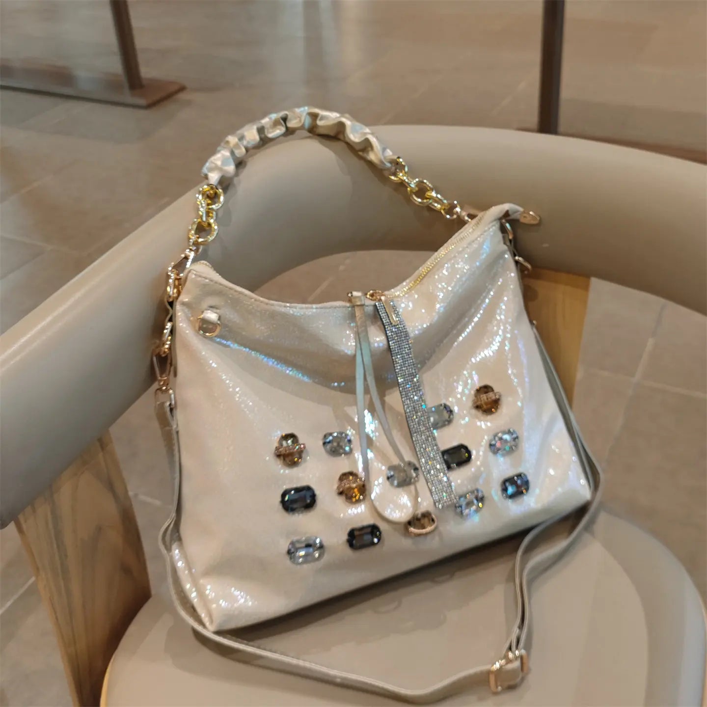2026 New Fashion Diamonds Women Handbags Genuine Leather Tote Bag Large Capacity Work Commute Leisure Versatile Shoulder Bags