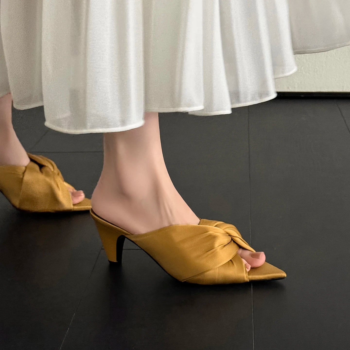 Women's Summer Sandals Luxury Satin Elegant Lady Pumps And Heels Peep Toe Dresss Party Wedding Shoes Pleated Sandal