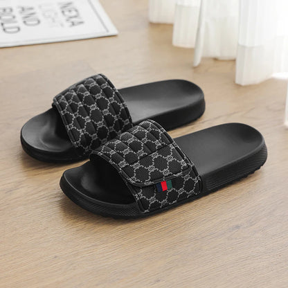 Summer men's slippers fashion comfortable breathable slippers indoor bathroom sandals plus size casual outdoor beach shoes 47