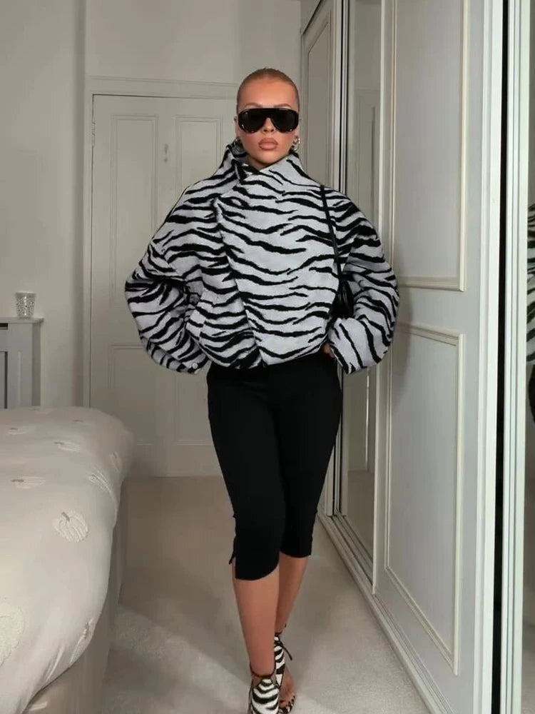 Fashion Women's Zebra Stripe Print Jacket Stand Collar Full Sleeve Loose Oversize Jackets Female 2026 Autumn Street Lady Coat