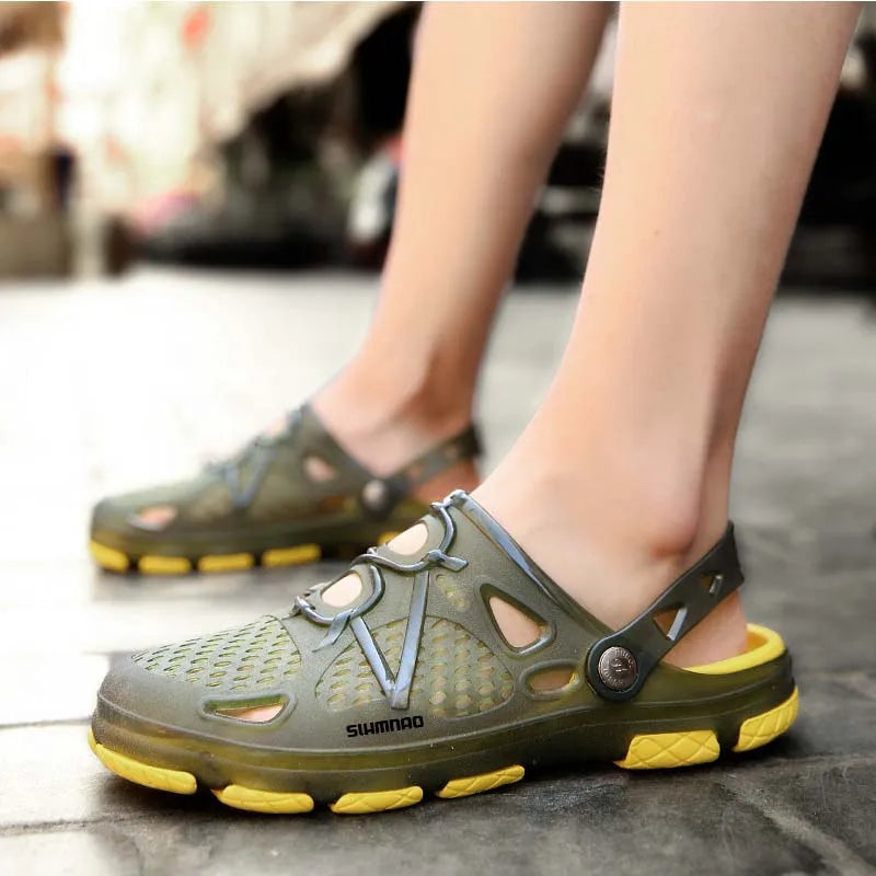 2025 Men's Summer Outdoor Fishing Shoes, Anti Slip Lightweight Casual Beach Sandals, Durable Thick Soled Shoes for Home Use