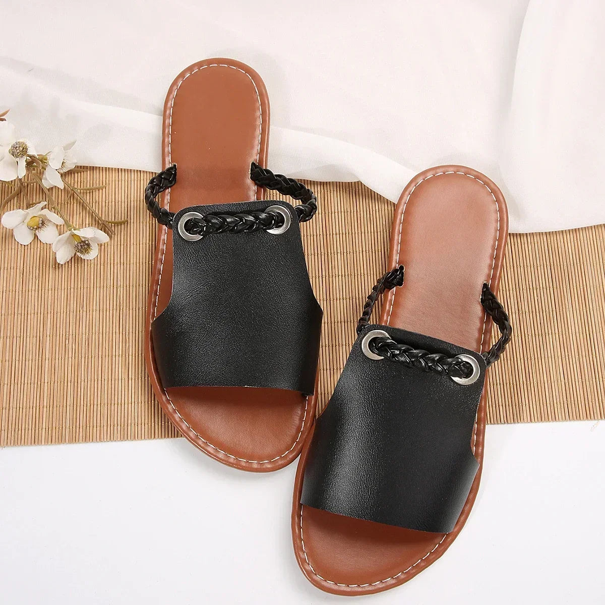 Women Flat Casual Slippers Summer 2024 New Woman Fashion Dress Sandals Beach Bohemian Shoes Femme Home Slides