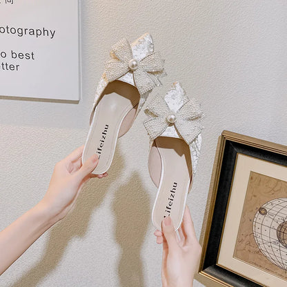 Summer New Shoes for Women Luxury Slipper Outdoor Pointed Toe Pearl Casual Sandals Girl Four Leaf Clover Flat Mules Slides
