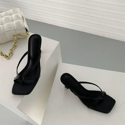 Thin Pumps Peach Shoes 2025 Slippers Runway Toe Loop Sandals Celebrity Slides Women Candy High Heels Club Ring Flip Flop