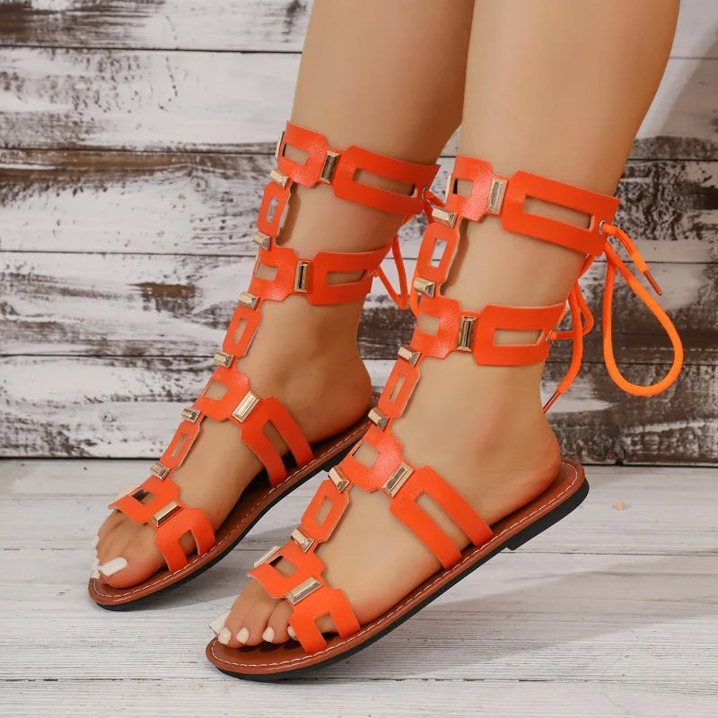 2026 Summer Luxury Round Toe PU Women's Sandals Fashionable Flat Casual Beach Shoes Stylish Metallic Decoration Women's Sandals