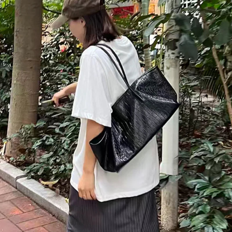 Luxury Vintage Crocodile-embossed Tote,women's Large-capacity Shoulder Handheld Bag,stylish Minimalist Casual Commuter Tote Bags
