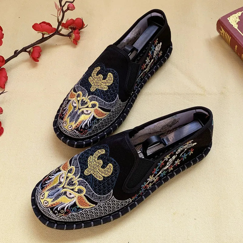 Hanfu Shoes for Women Sneakers Men Ethnic Style Embroidery Chinese style Streetwear Fashion Casual Vintage Old Beijing Shoes