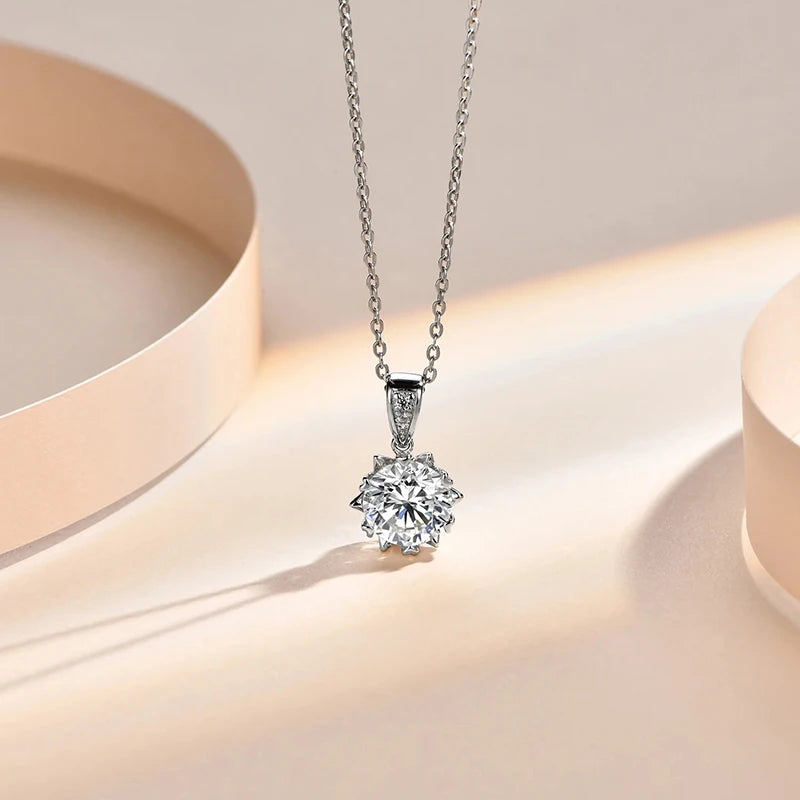 ALIZERO 1 Carat Round Brilliant Cut D VVS1 Moissanite Necklace For Women Jewelry with GRA 925 Sterling Sliver Diamond Necklace