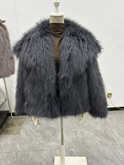Women's Winter Fur Coat Mink Fur Large Lapel Fluffy Short Top in Large Size for Warmth And Style