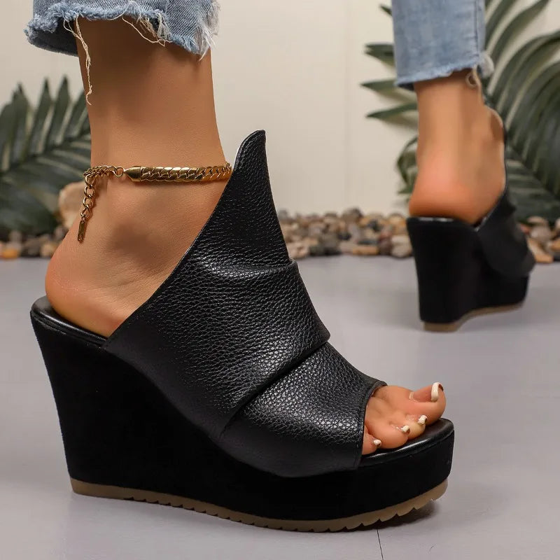 2026 New Women's Wedges Slippers Summer Thick Soled Luxury Shoes Super High Heels Fashion Open Toe Ladies Comfortable Slippers