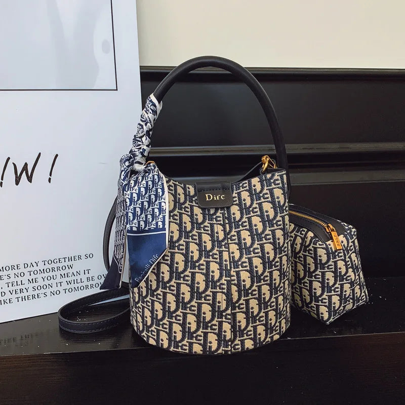 Vintage Light Luxury Bucket Bag Handbag for Women 2026 New Spring High-End Versatile Commuting Shoulder and Crossbody Bag