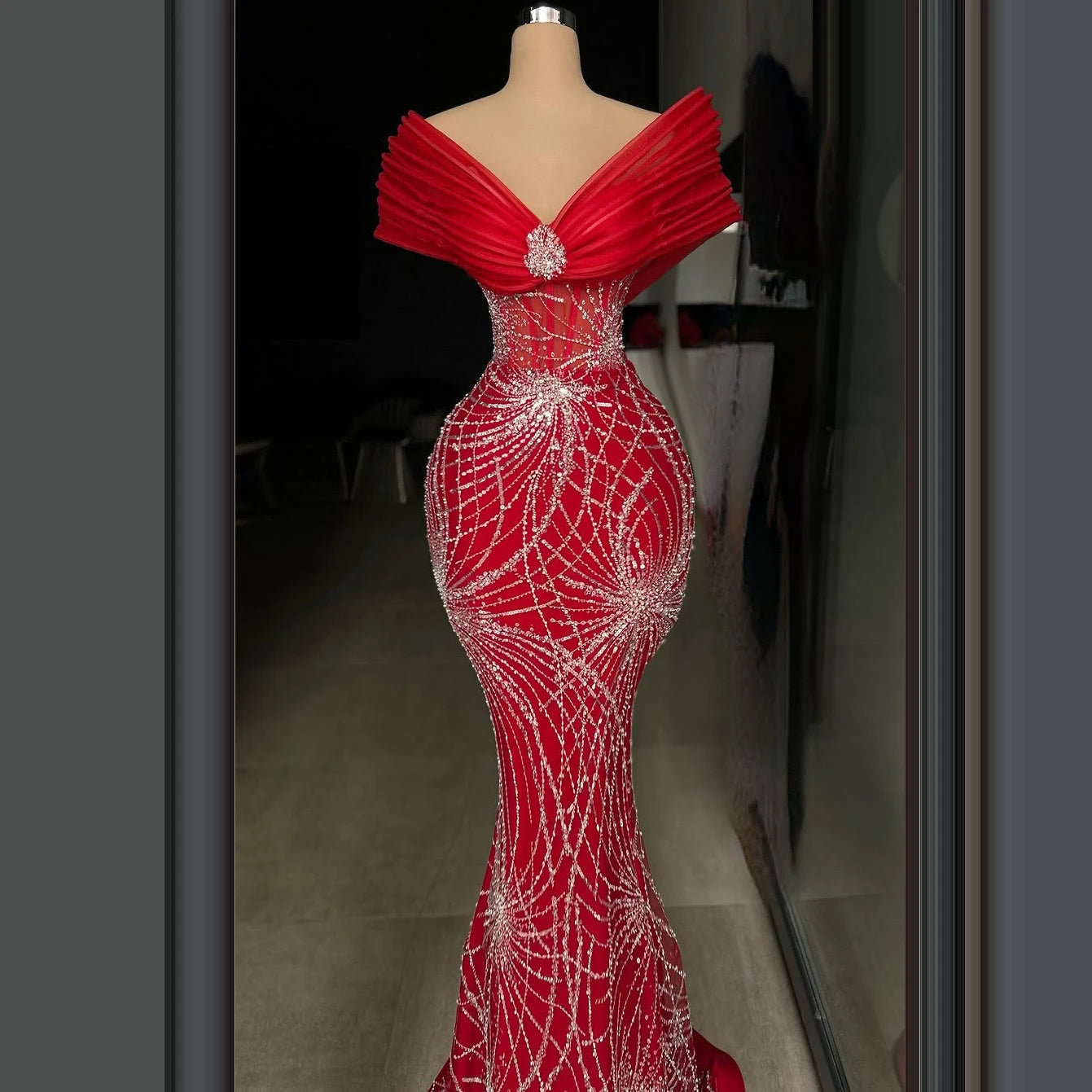 Red One-shoulder V-neck mermaid evening dress with sequins and rhinestones wedding party dress prom dress custom made
