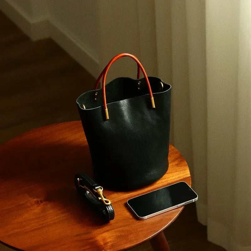 Luxury Leather Green Bucket Bag Retro Metal Handle Large Capacity Tote Bag Fashionable Casual Solid Color Shoulder Bag