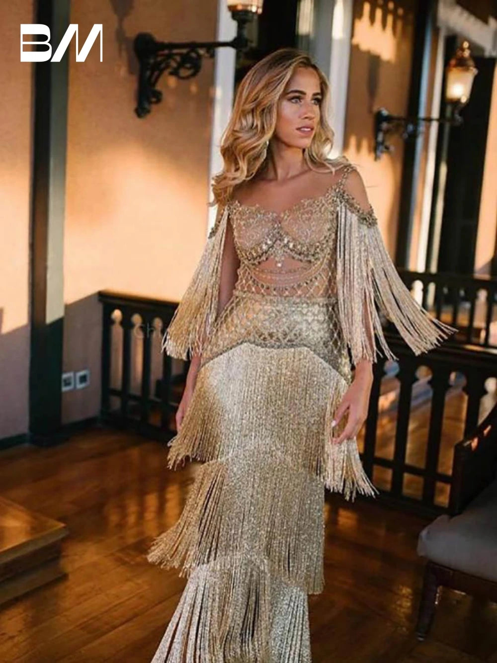 Golden Tiered Tassel Evening Dress Sexy Open Back Straight Prom Gown Customized Women Charming Luxurious Cocktail Formal Wear