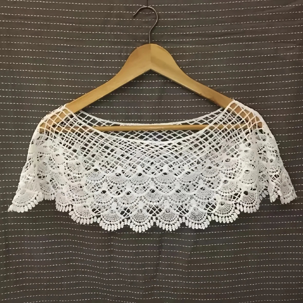 Women's Summer Knitted Hollow Lace Camisole Vest Sunscreen Shawl Casual Short Cardigan